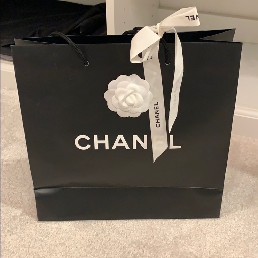 Chanel shopping bag